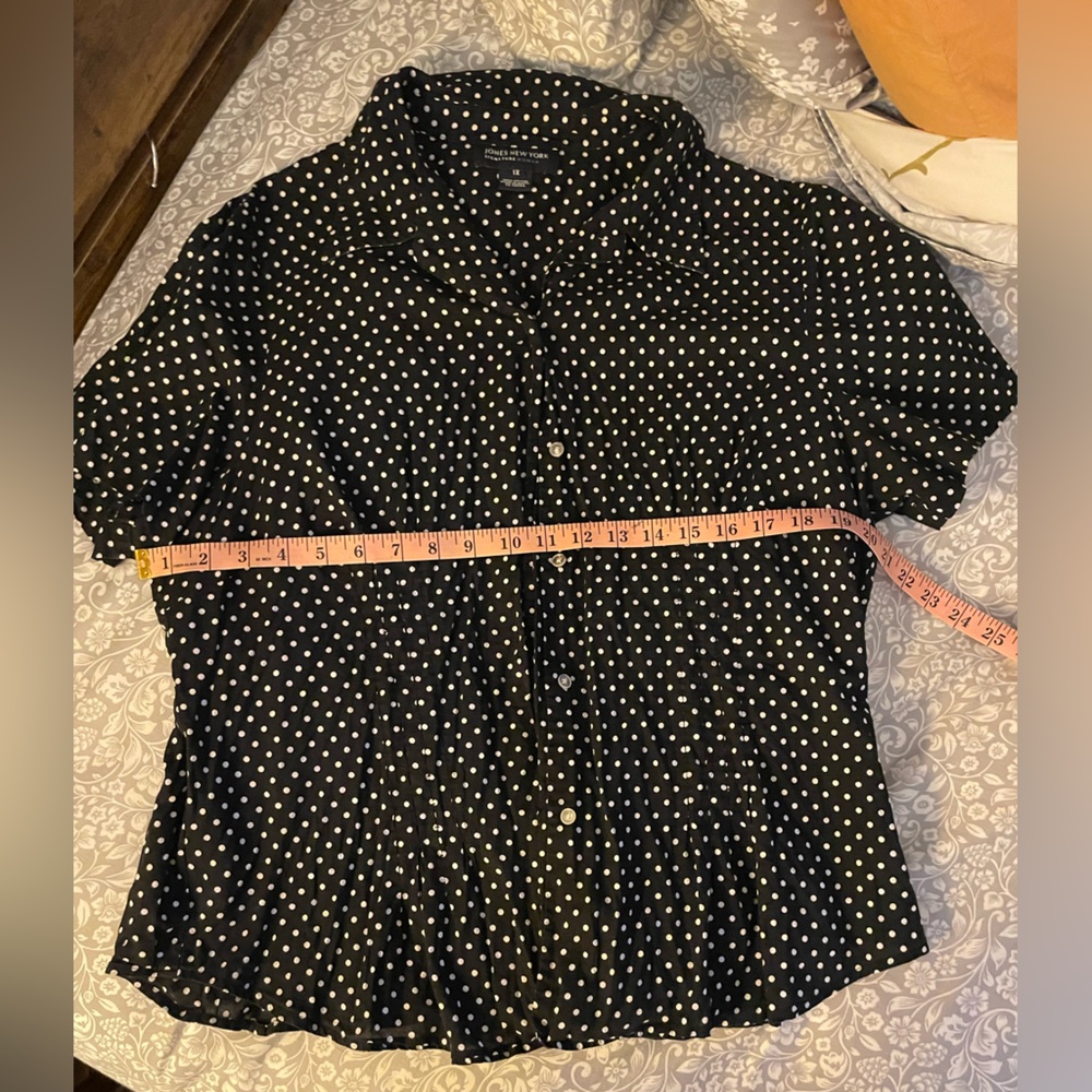 Jones New York - Cotton Black and White Polka Dot Top
